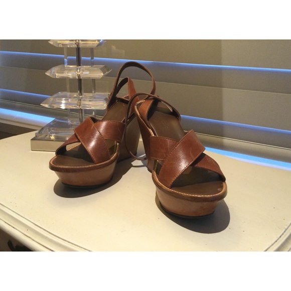 Full leather Italian summer wedges - Picture 1 of 5